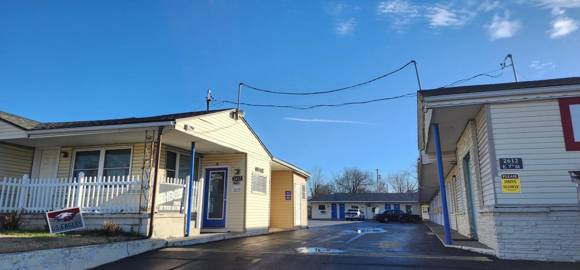 Motel Plaza 2*